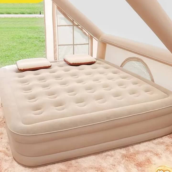 matelas gonflable 2 place +pompe electrique integrée